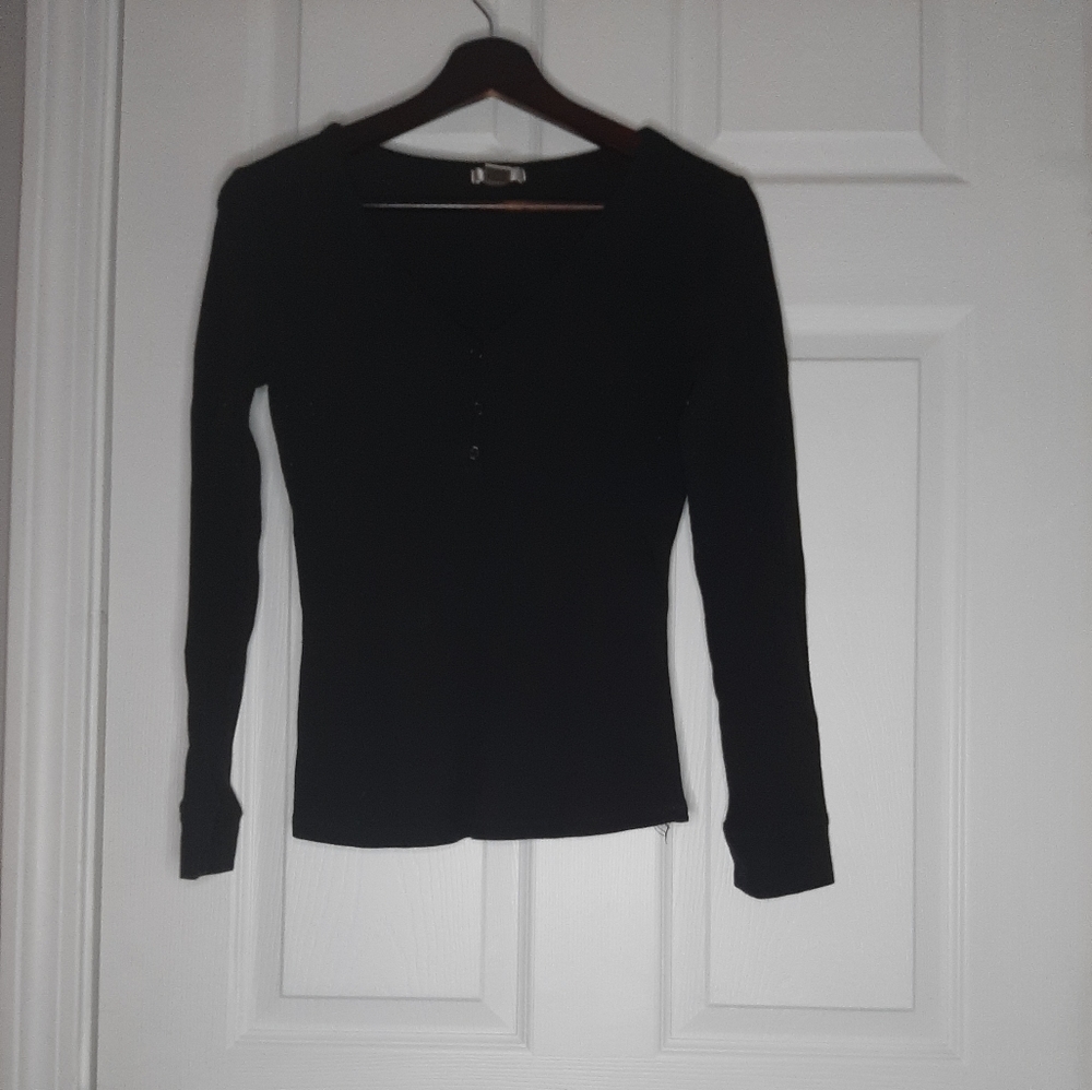 V-Neck Long Sleeve Shirt